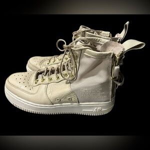 Nike SF Air Force 1 Mid Leather Sneakers Women’s Size 6